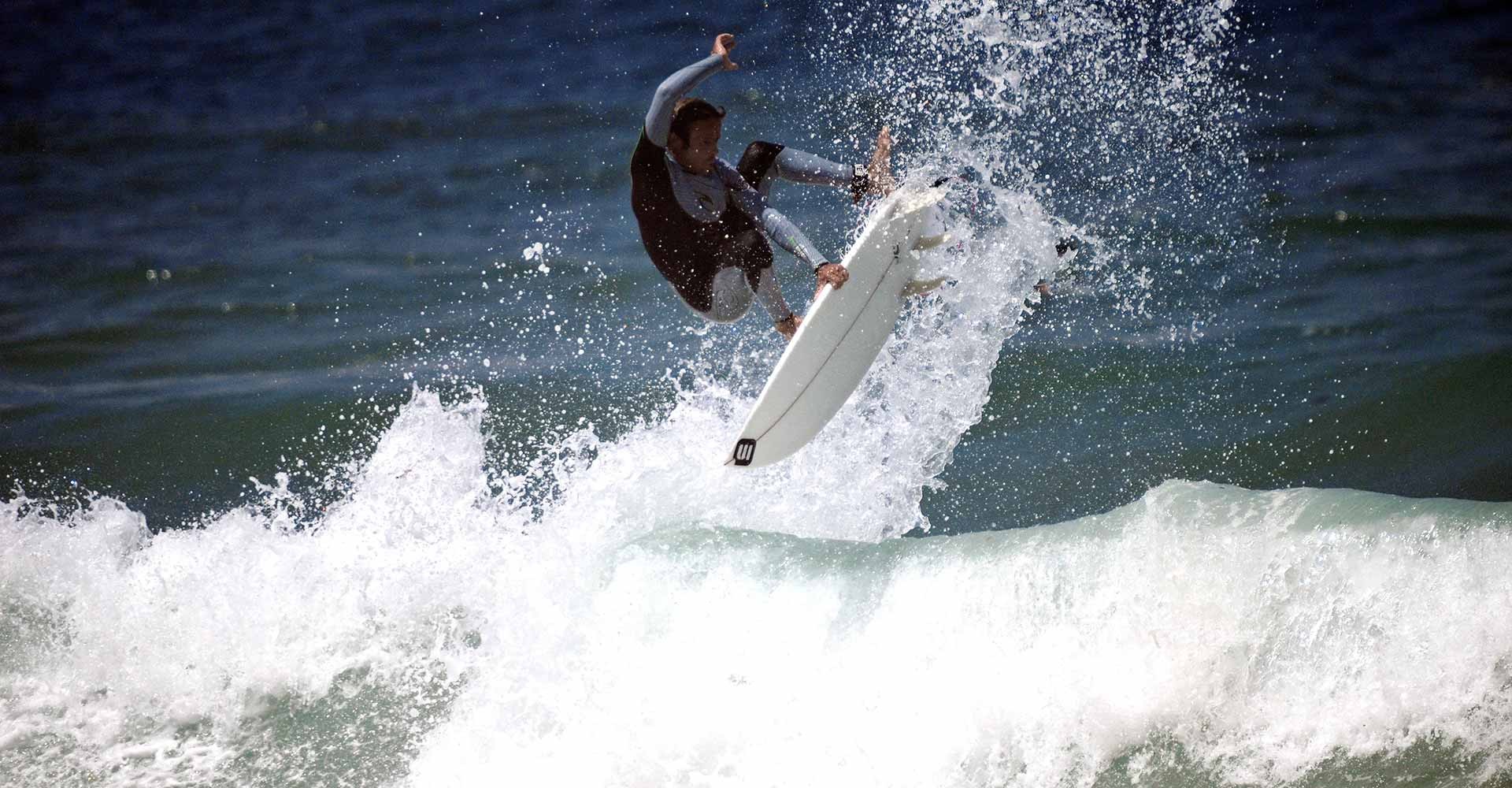 the-spoon, micasurfboards, mica-lourenço, surfing, air, wave, surfboard, surf-contest, buy-surfboard